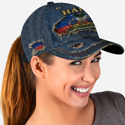 Haiti Coat Of Arms - Personalized Expats Classic Cap
