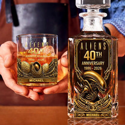 Alien 40th Anniversary - Personalized Alien Whiskey Decanter Set