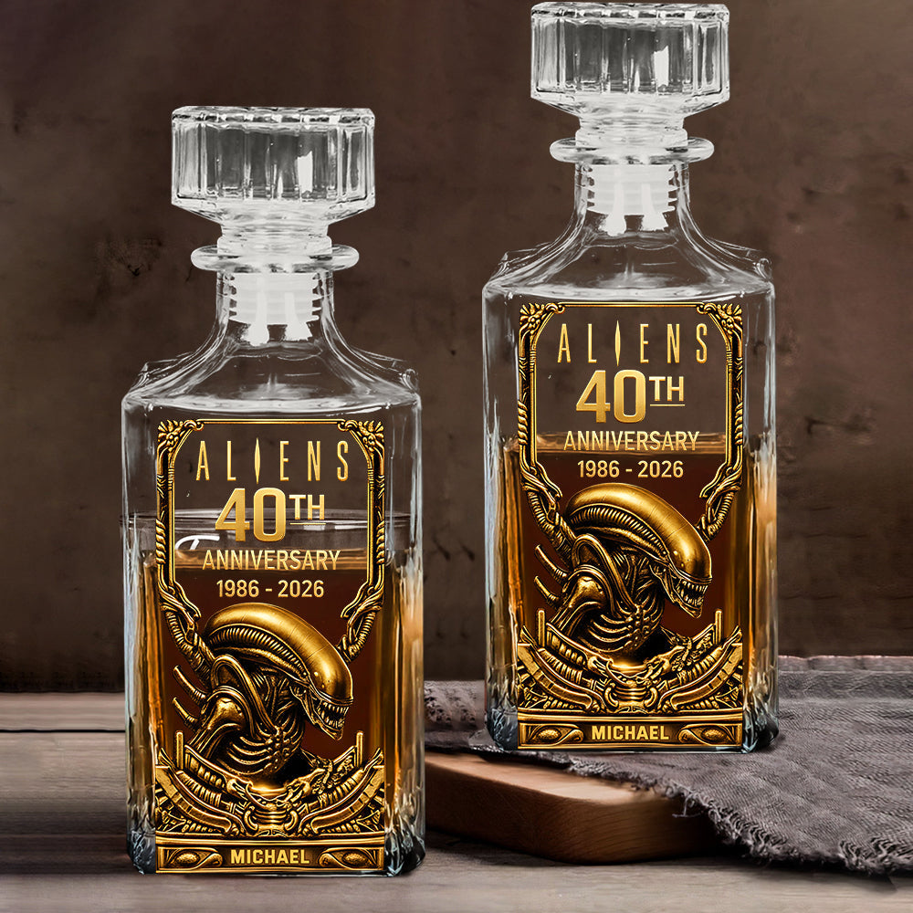 Alien 40th Anniversary - Personalized Alien Whiskey Decanter Set