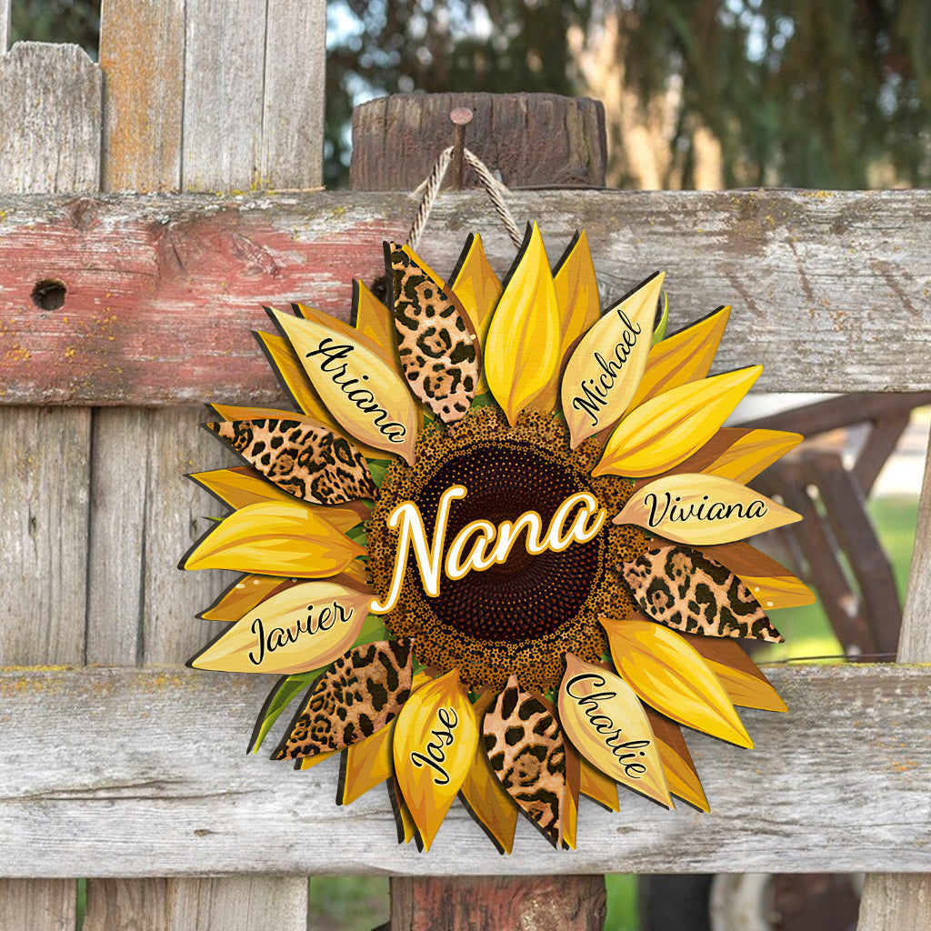 Sunflower - Personalized Mother's Day Grandma Wood Sign