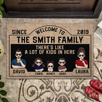 There's Like A Lot Of Kids In Here - Personalized Husband And Wife Doormat