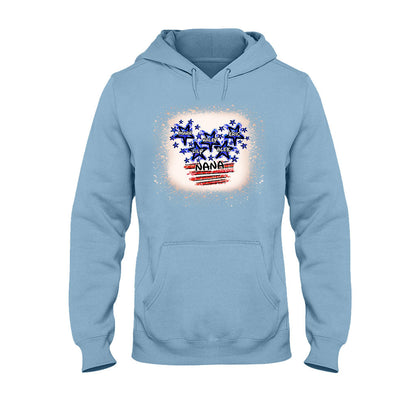 Stars And Stripes Nana - Personalized Independence Day Grandma T-shirt and Hoodie