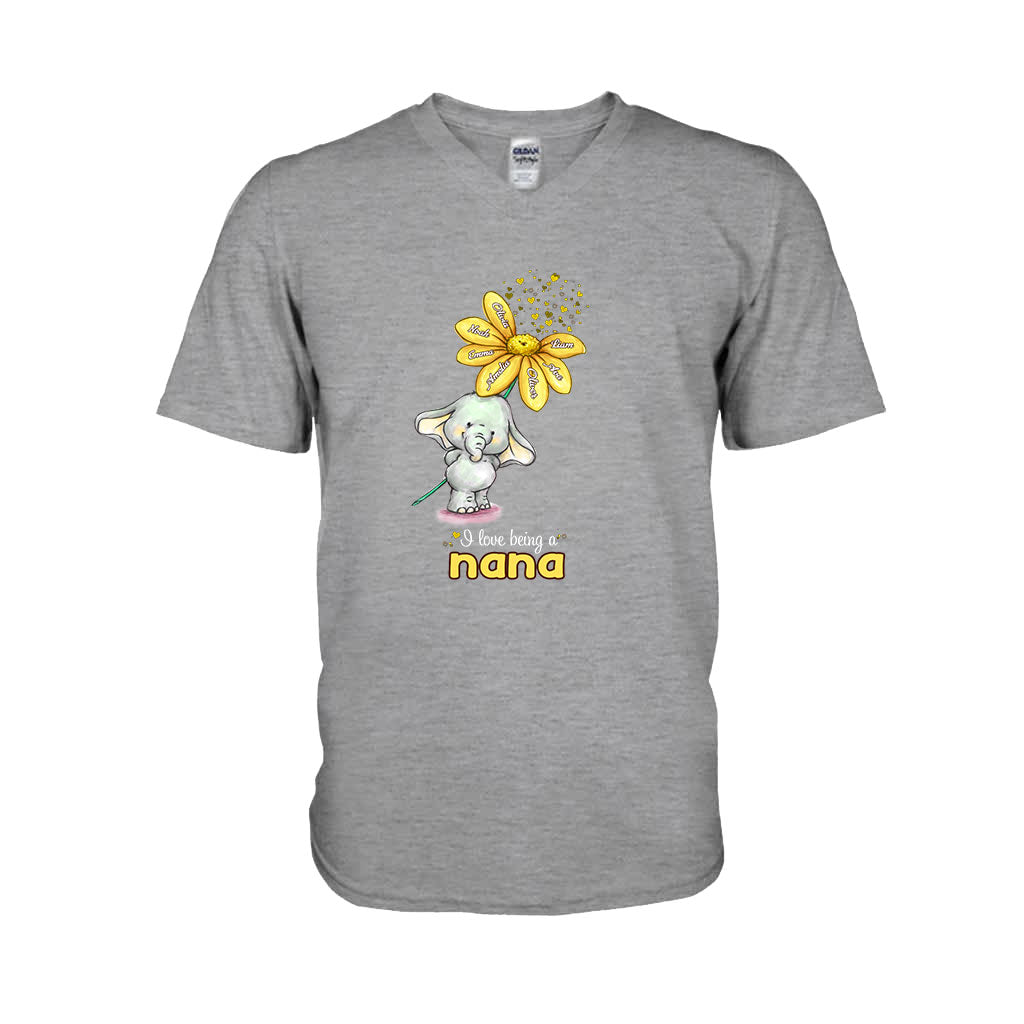 I Love Being A Nana - Personalized Mother's Day Grandma T-shirt and Hoodie
