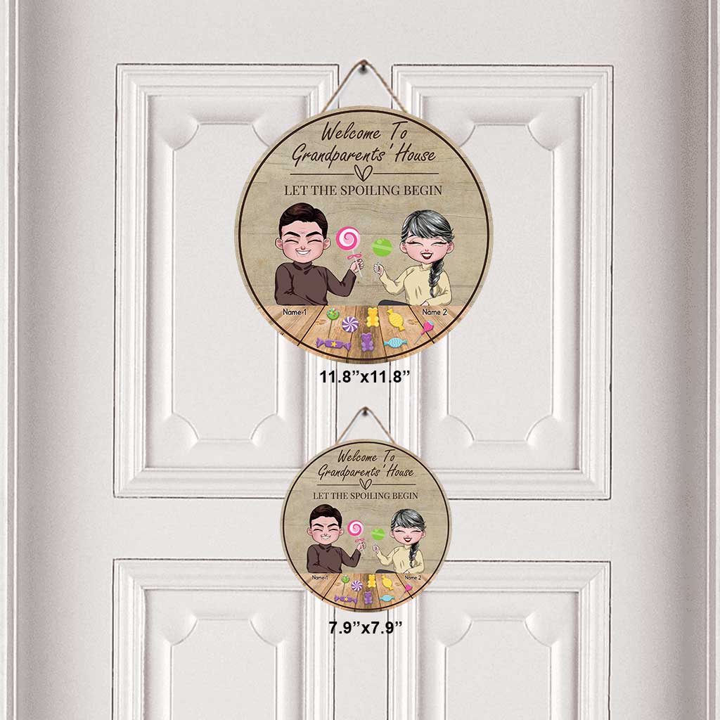 Grandparents' House Where Treats Are Many - Personalized Grandma Round Wood Sign