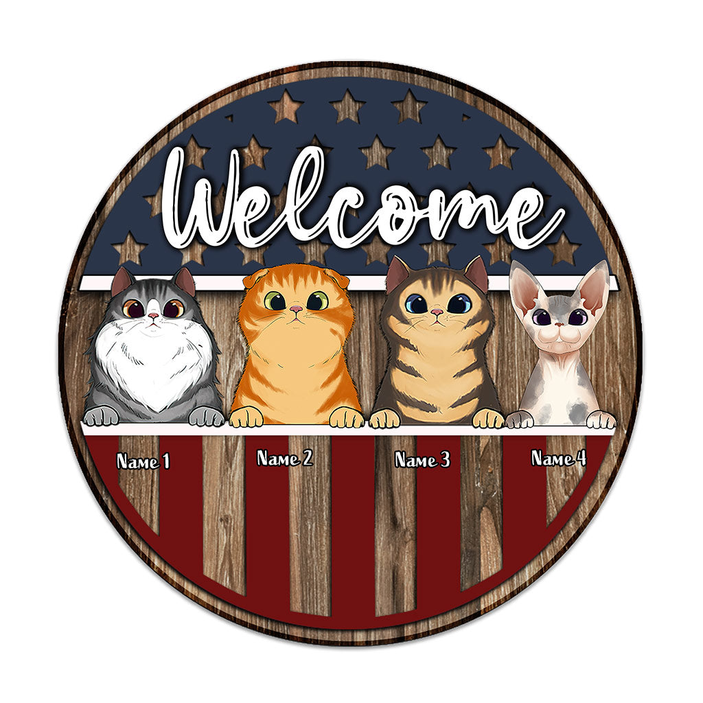 Welcome - Personalized Independence Day Cat Round Wood Sign