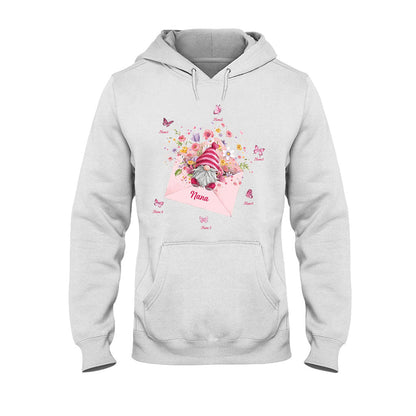 I Love Being A Nana - Personalized Grandma T-shirt and Hoodie