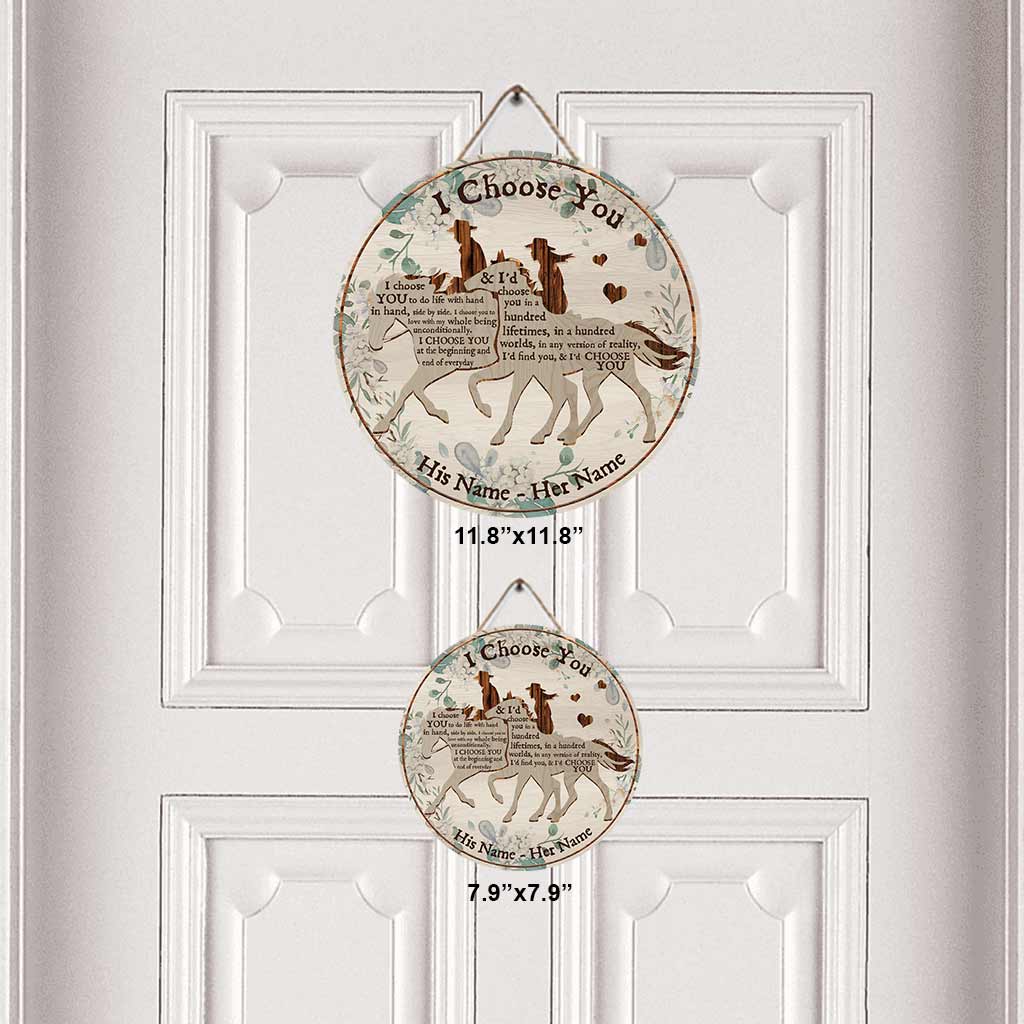I Choose You Horse Couple - Personalized Round Wood Sign