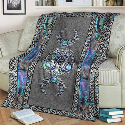 Mystery Spirit Triple Moon Witch Blanket With 3D Pattern Print