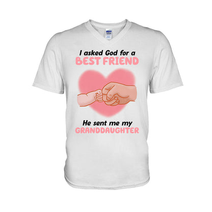 Hand In Hand Grandma And Grandkids - Personalized T-shirt and Hoodie