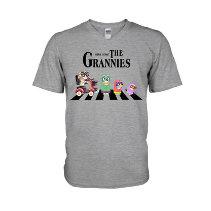 Here Come The Grannies - T-shirt And Hoodie