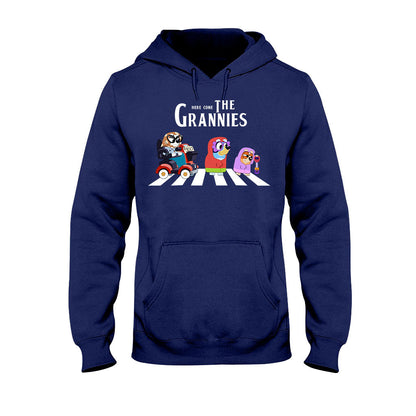 Here Come The Grannies - Grandma T-shirt And Hoodie
