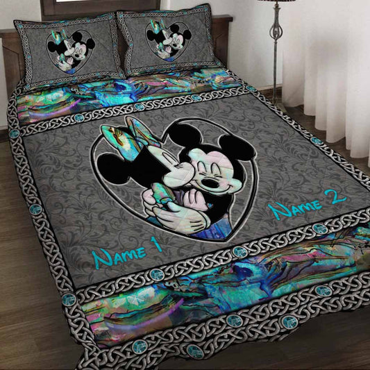 So Many In The Mystery - Personalized Mouse Quilt Set