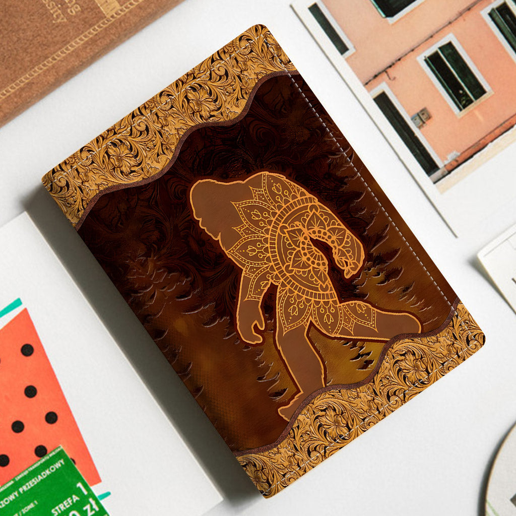 Believer - Bigfoot Passport Holder